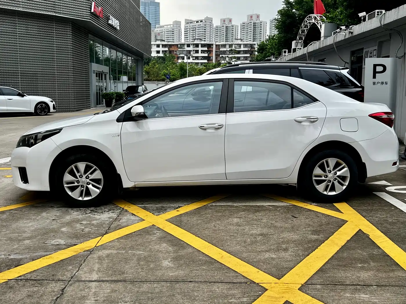 Toyota Corolla 2014 1.6L Manual GL фото 5