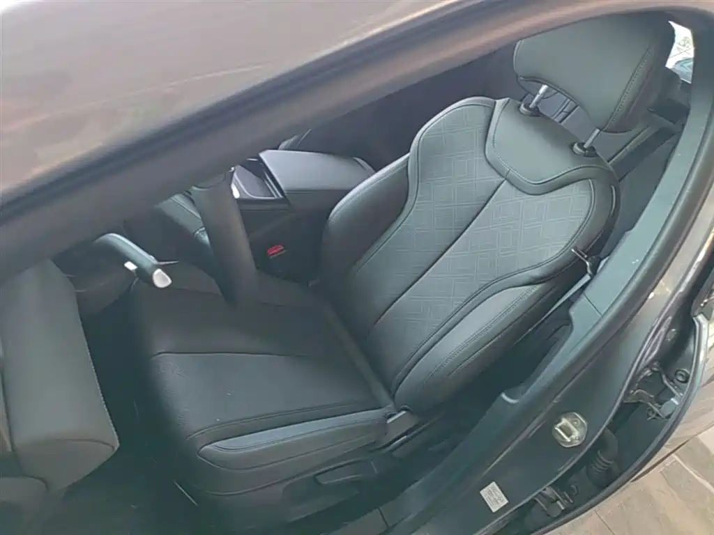 BYD Qin PLUS 2026 DM-i Smart Edition 128KM Progressive фото 15