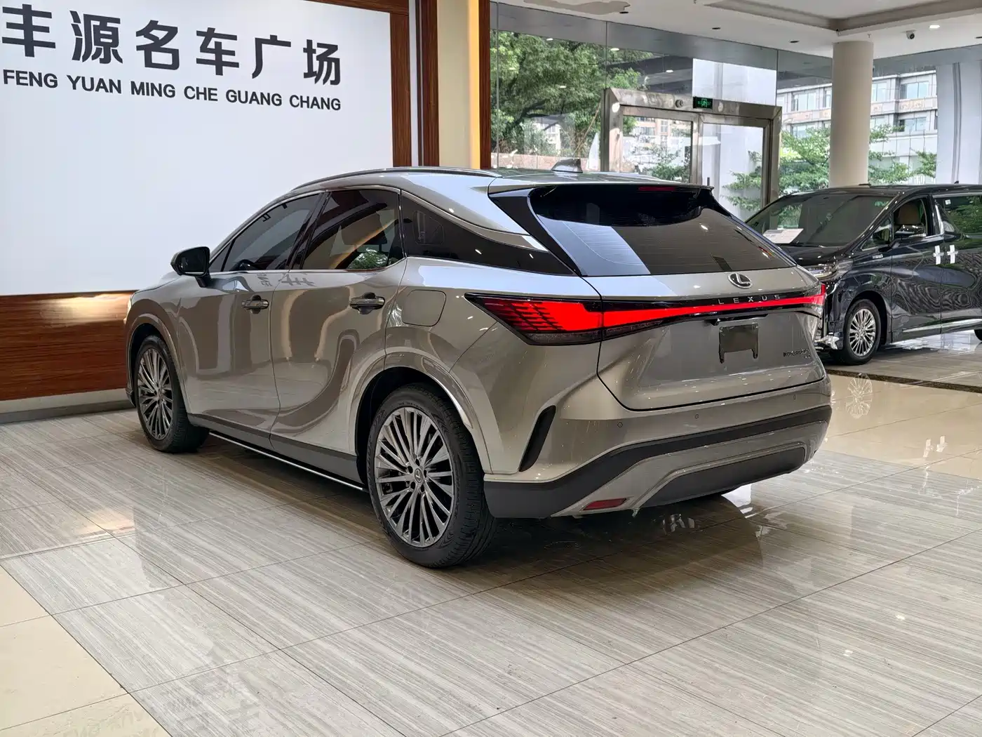 Lexus RX 2025 2025 350h 4WD Premium Edition