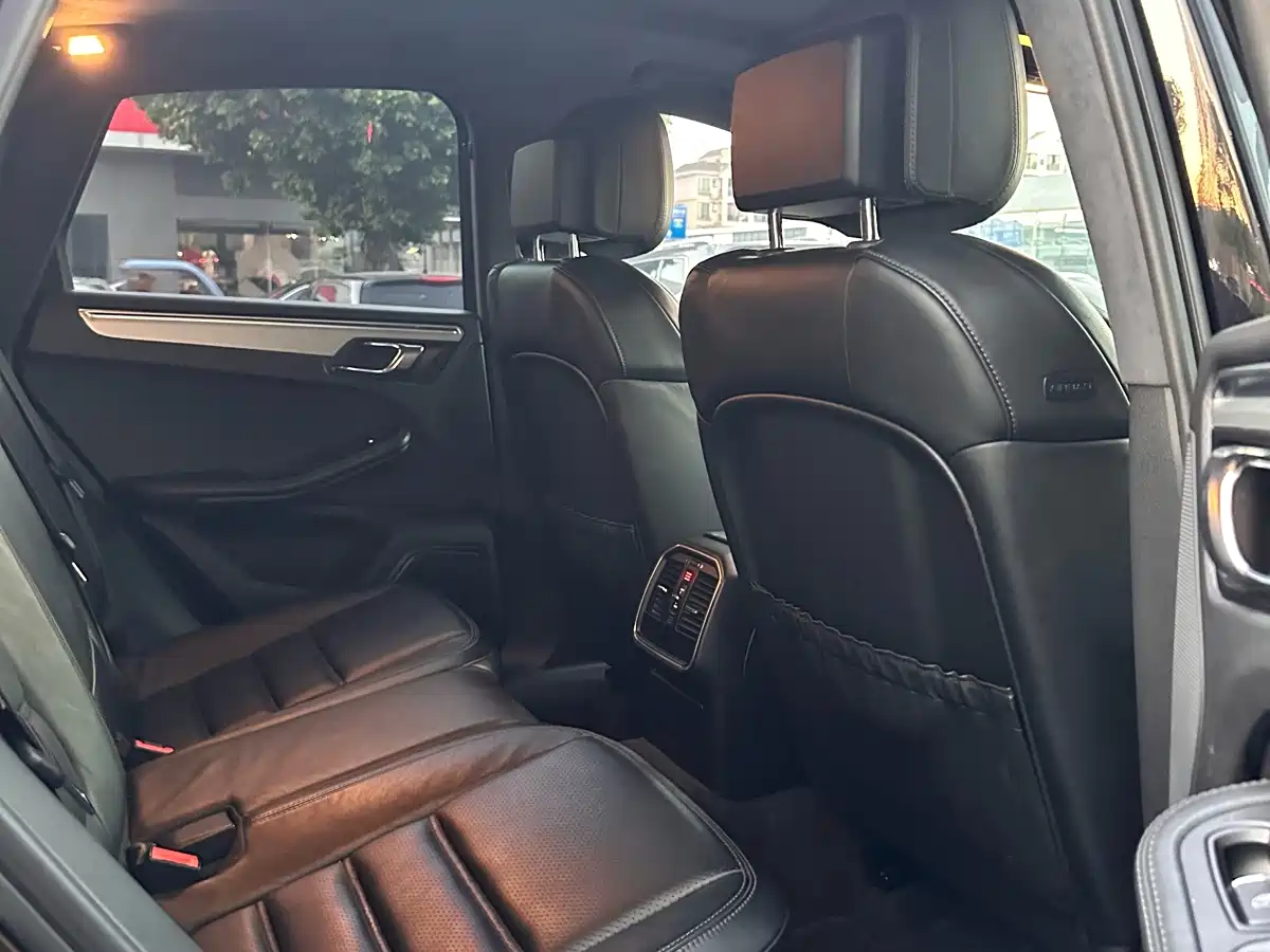 Porsche Macan 2014 2014 Macan Turbo 3.6T