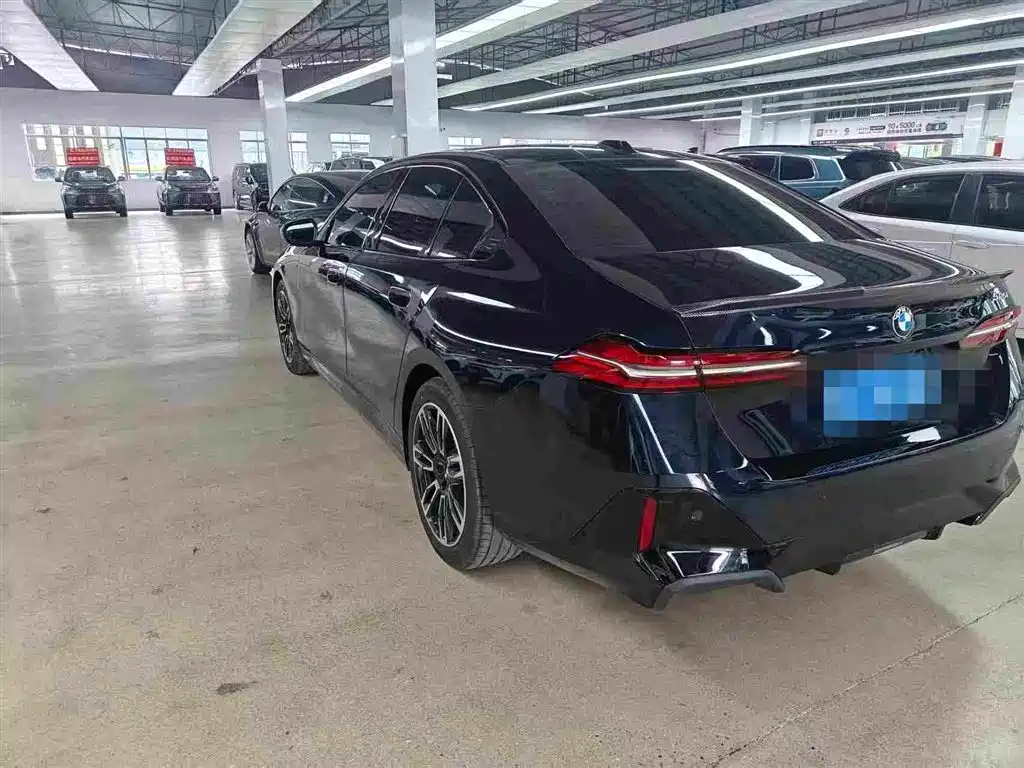 2026 BMW 5 Series (Import)