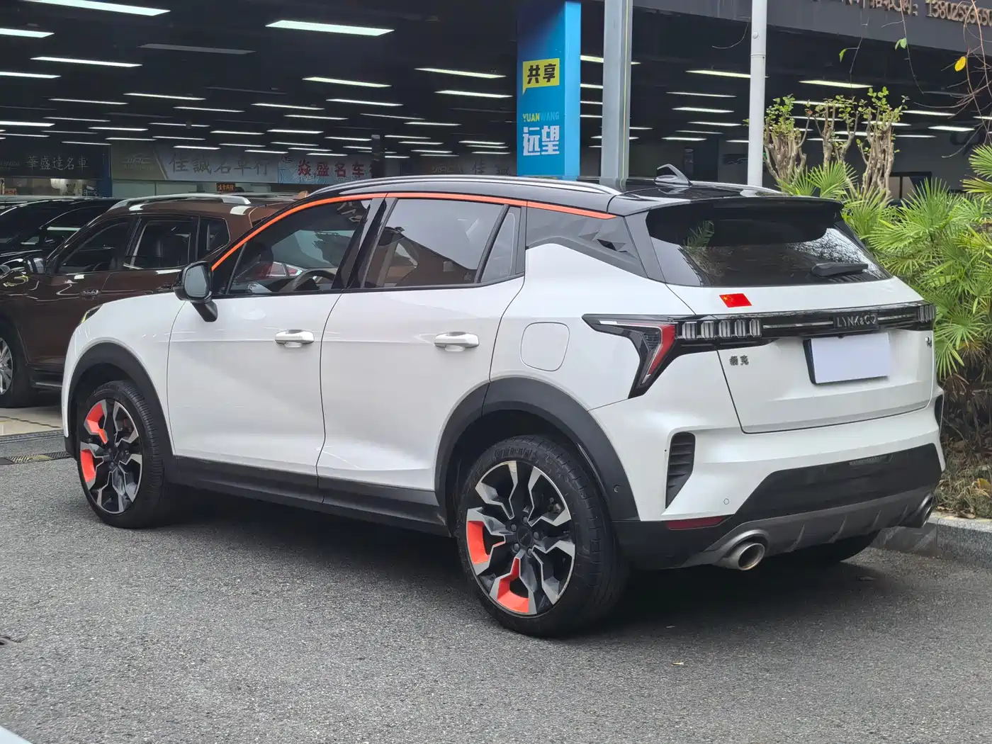 Lynk & Co 06 2020 1.5T Halo фото 5