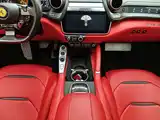 صورة 19 - Ferrari GTC4Lusso