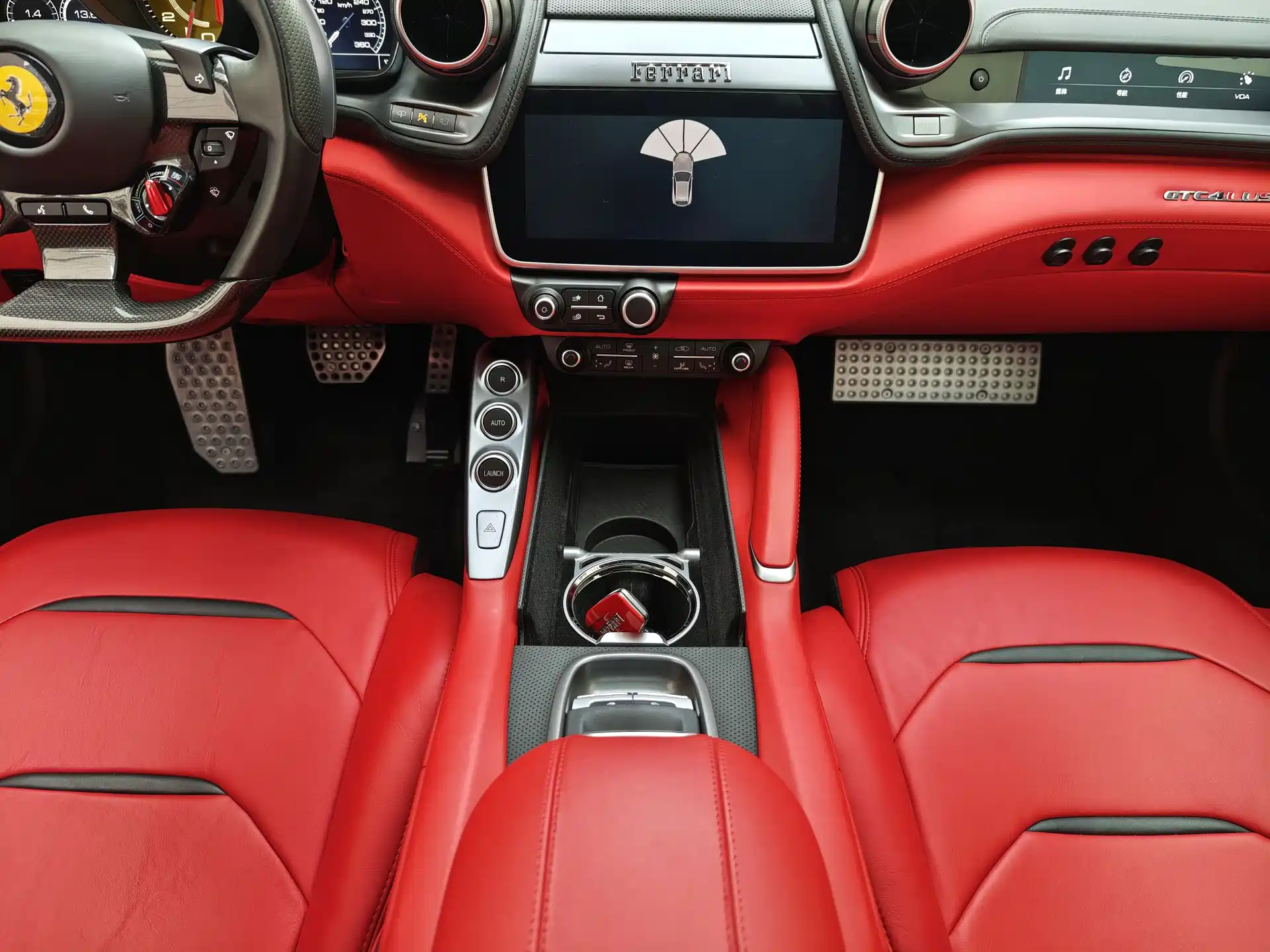 صورة 19 - Ferrari GTC4Lusso