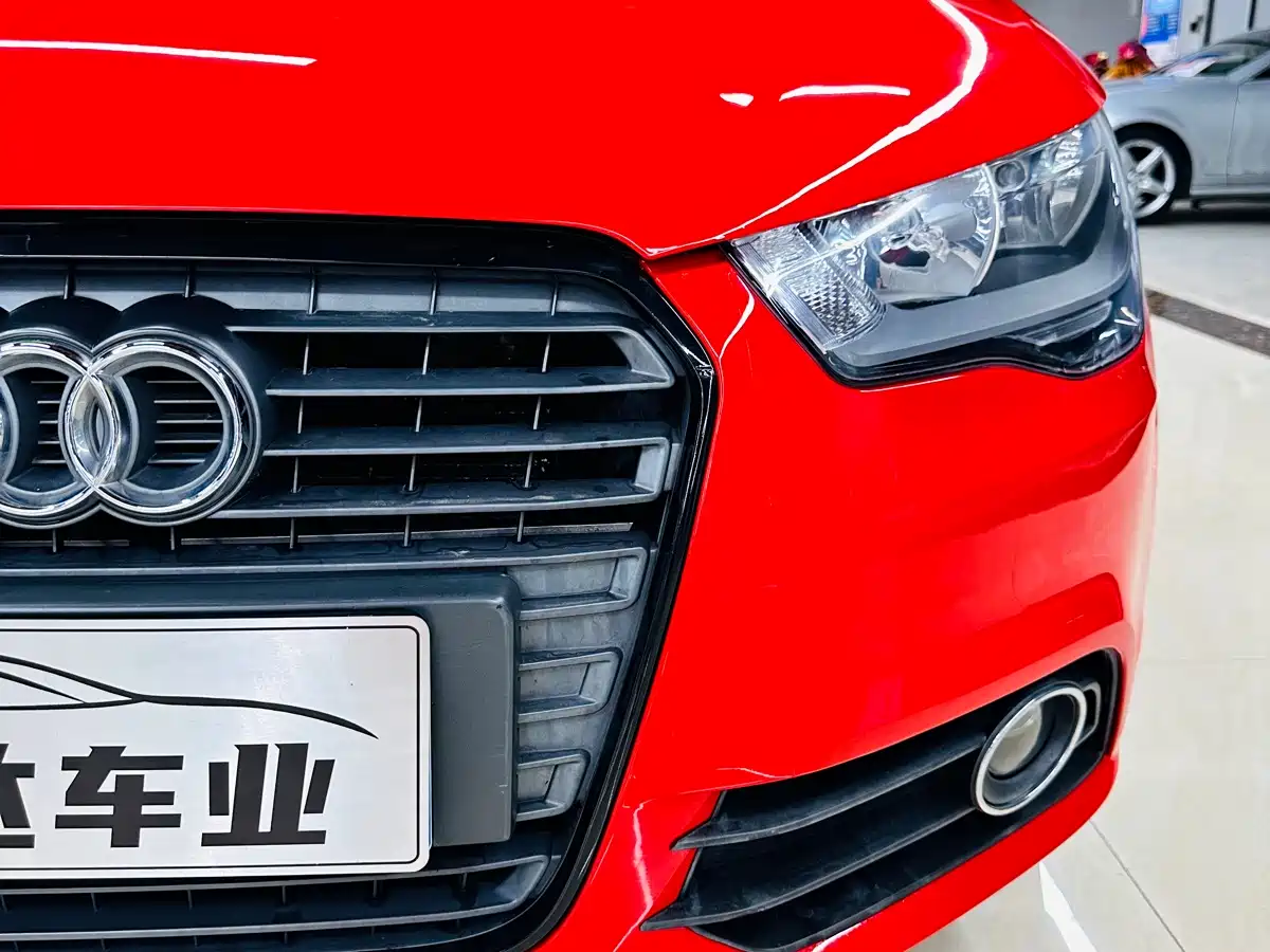 Audi A1 2012 1.4 TFSI Ego фото 9