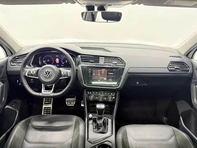 Volkswagen Tiguan L 2021 330TSI Automatic 2WD R-Line Premium фото 7