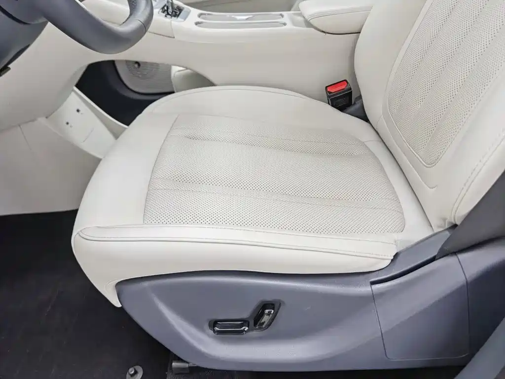Geely Galaxy Starry Wish 2024 2025 UP 410km Explorer+ Edition