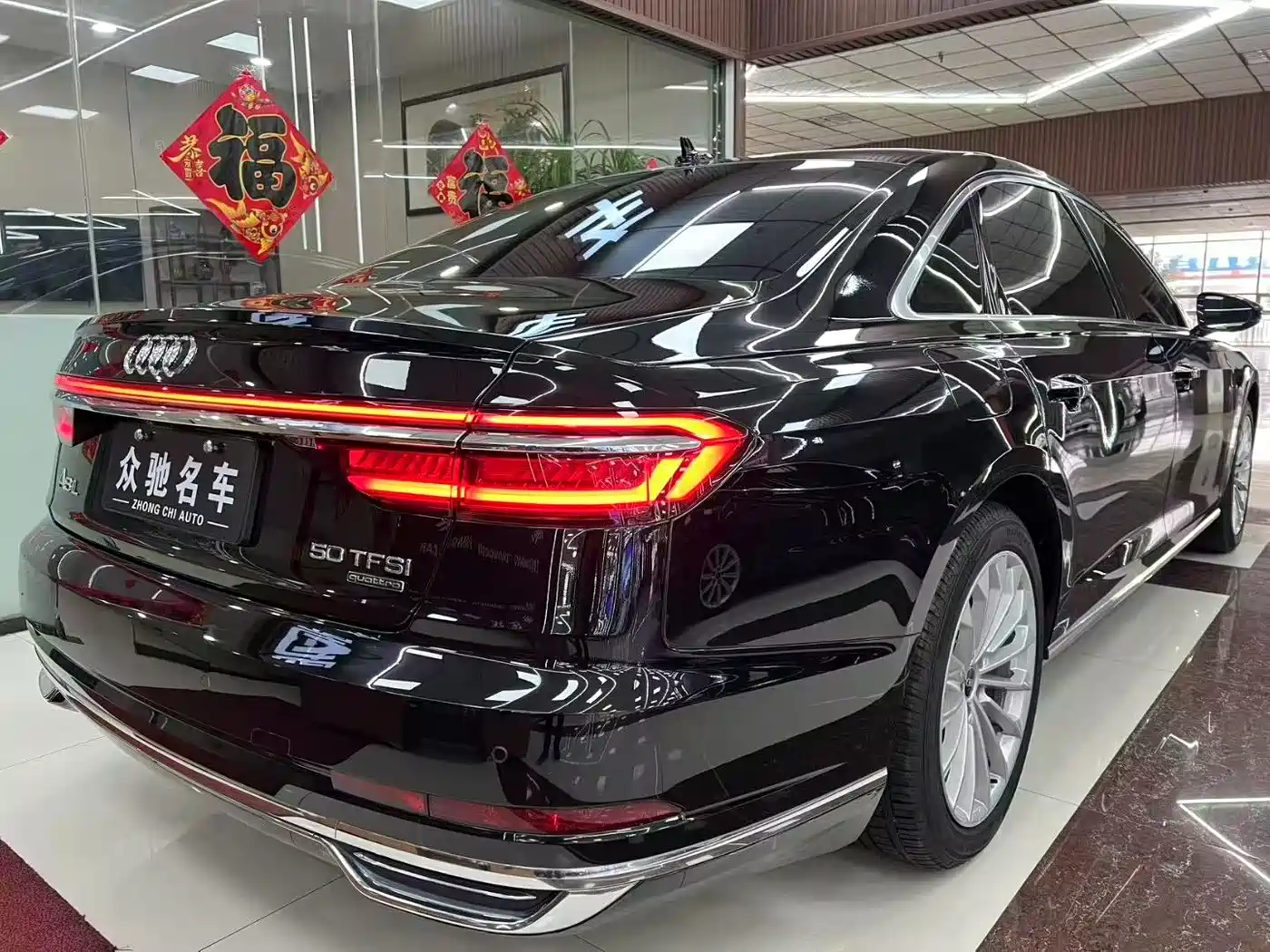 AUDI A8