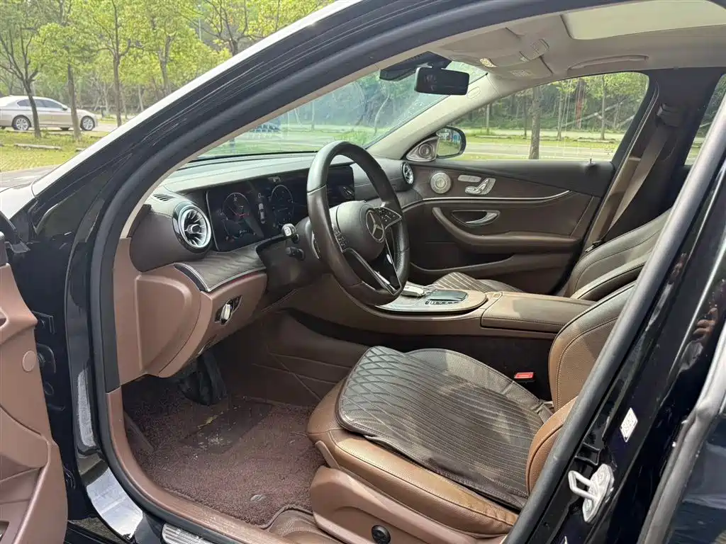 Mercedes-Benz E-Class 2021 E 300 L Luxury фото 4