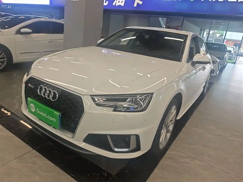 Audi A4L 2019 40 TFSI Fashion (China VI)