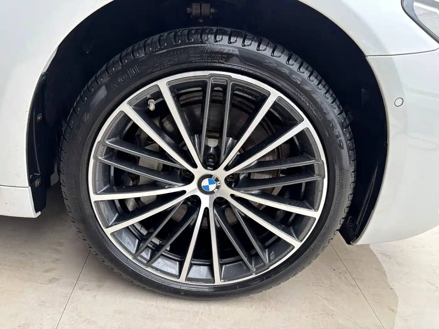 Фото 31 - BMW 5 Series