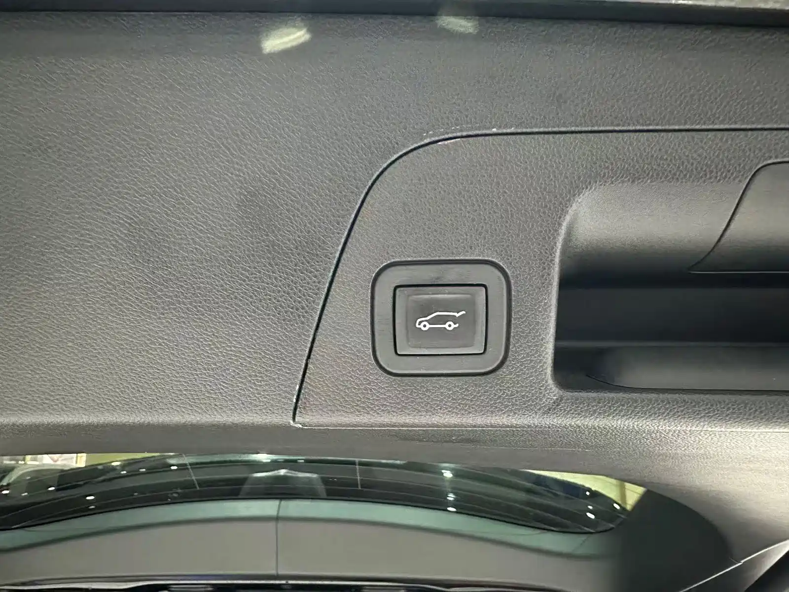 صورة 18 - Buick Envision Plus