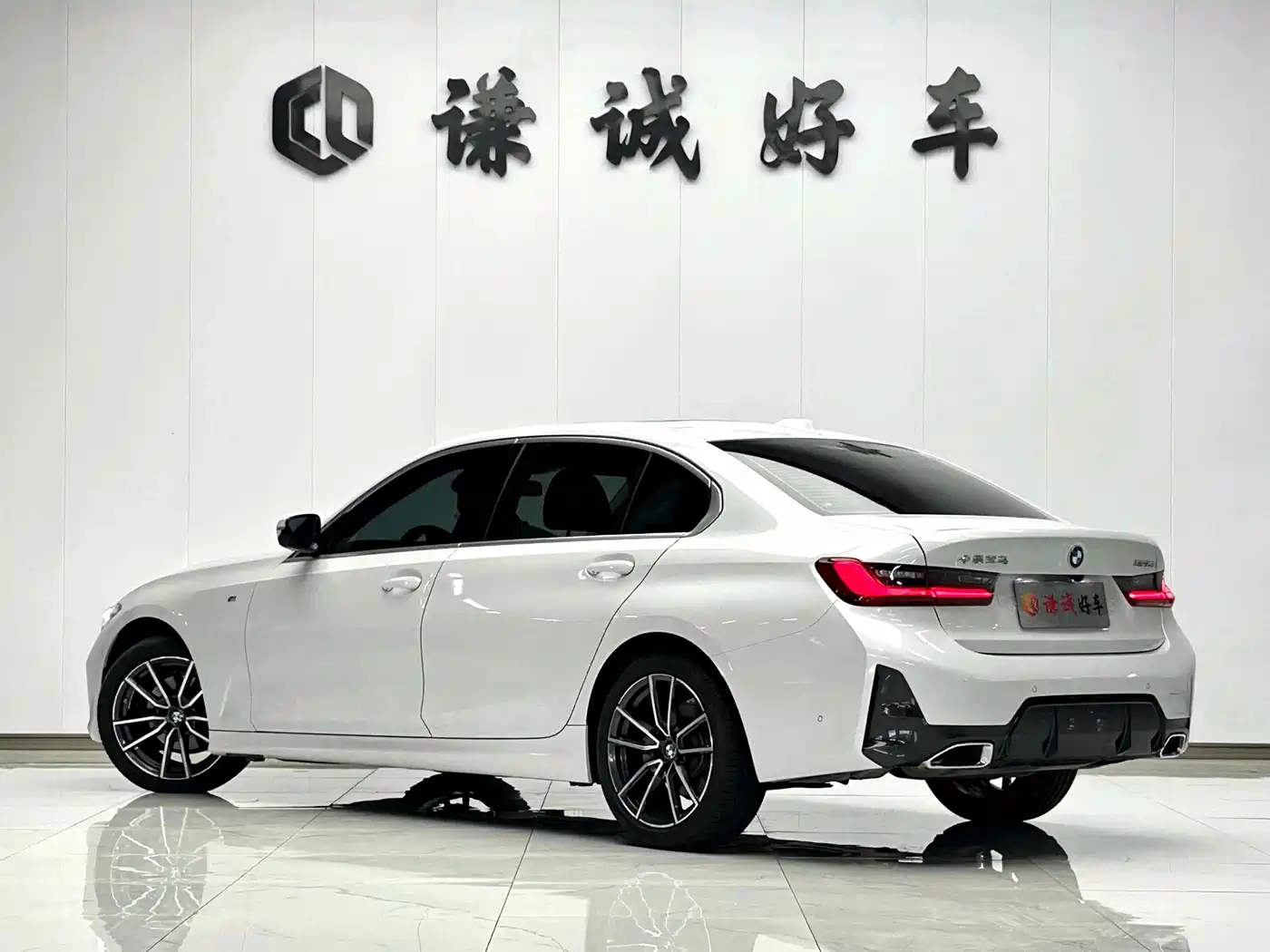 BMW 3 Series 2024 325Li M Sport Package фото 5