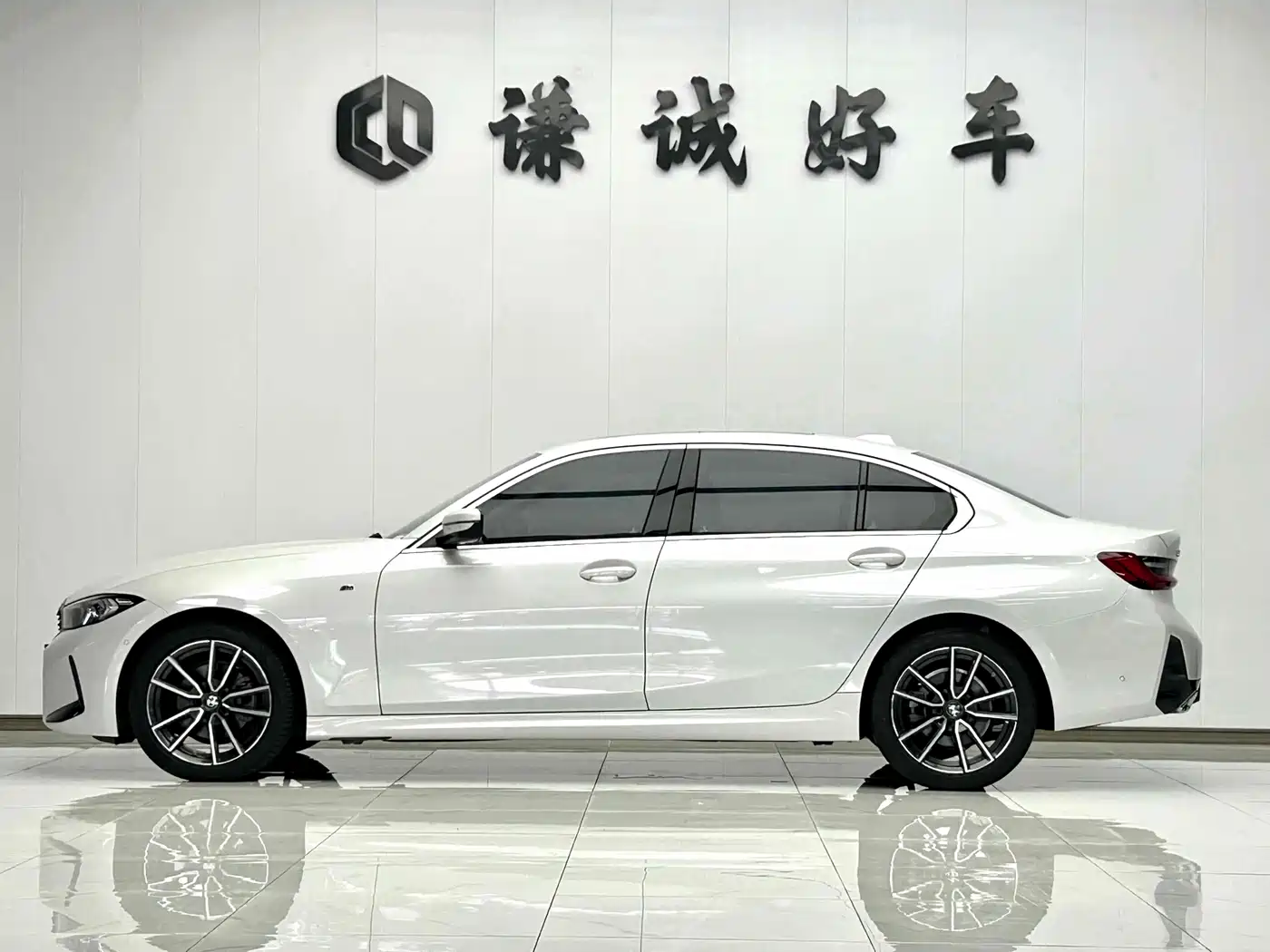 BMW 3 Series 2024 325Li M Sport Package фото 7