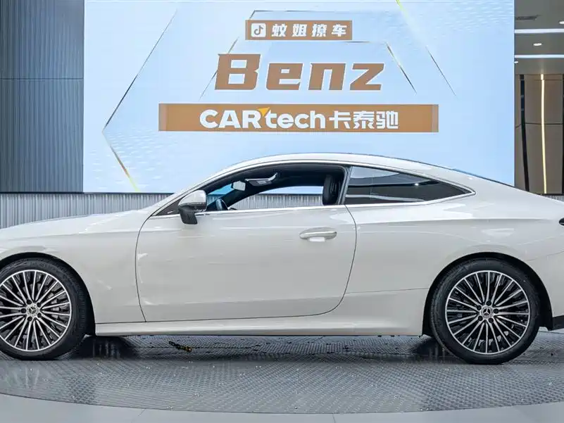 Mercedes-Benz CLE 2024 CLE 300 4MATIC Sport Coupe фото 8