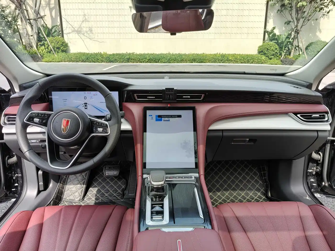 Hongqi H5 2025 2.0T Automatic Qixiang 500,000 Units Commemorative Edition фото 9