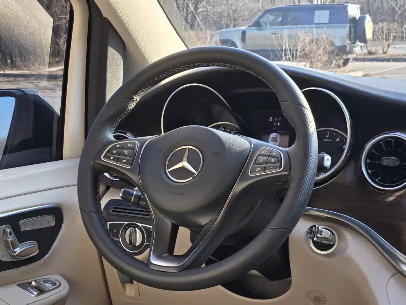 MERCEDES-BENZ V CLASS