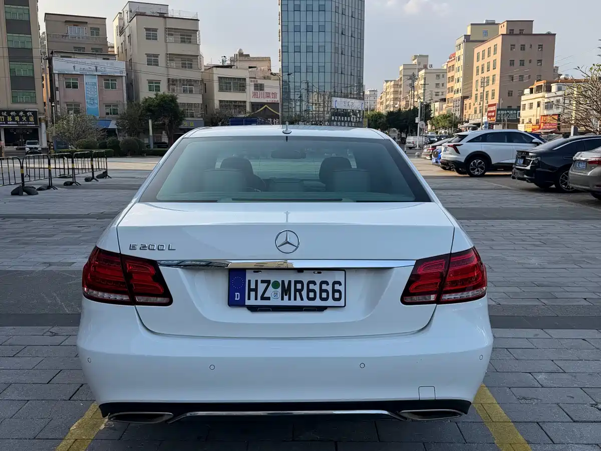 Mercedes-Benz E-Class 2015 E 200 L фото 5