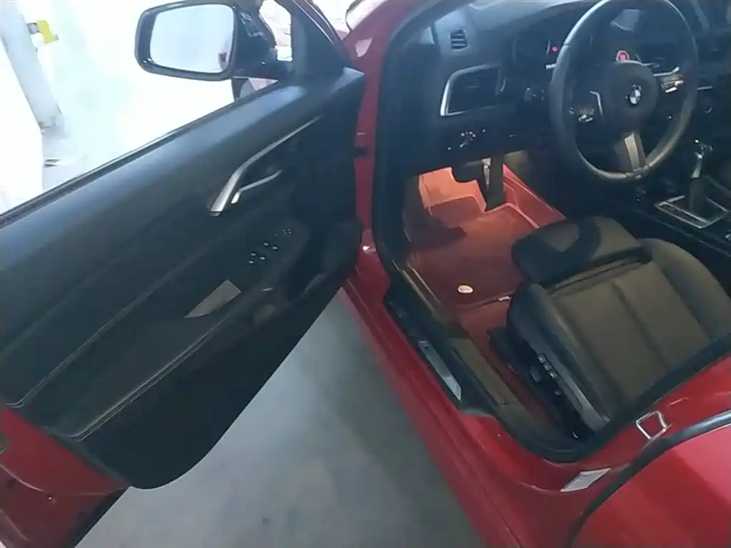 BMW 1 Series 2019 118i M Sport Package фото 12