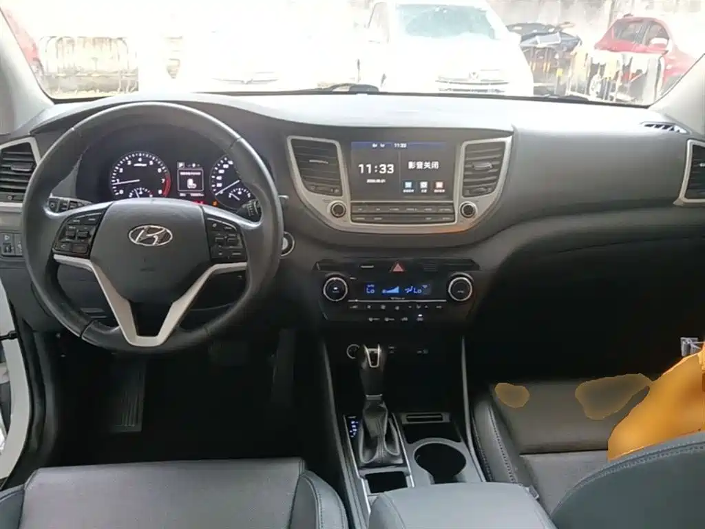 Hyundai Tucson 2015 1.6T Dual Clutch 2WD Smart фото 10