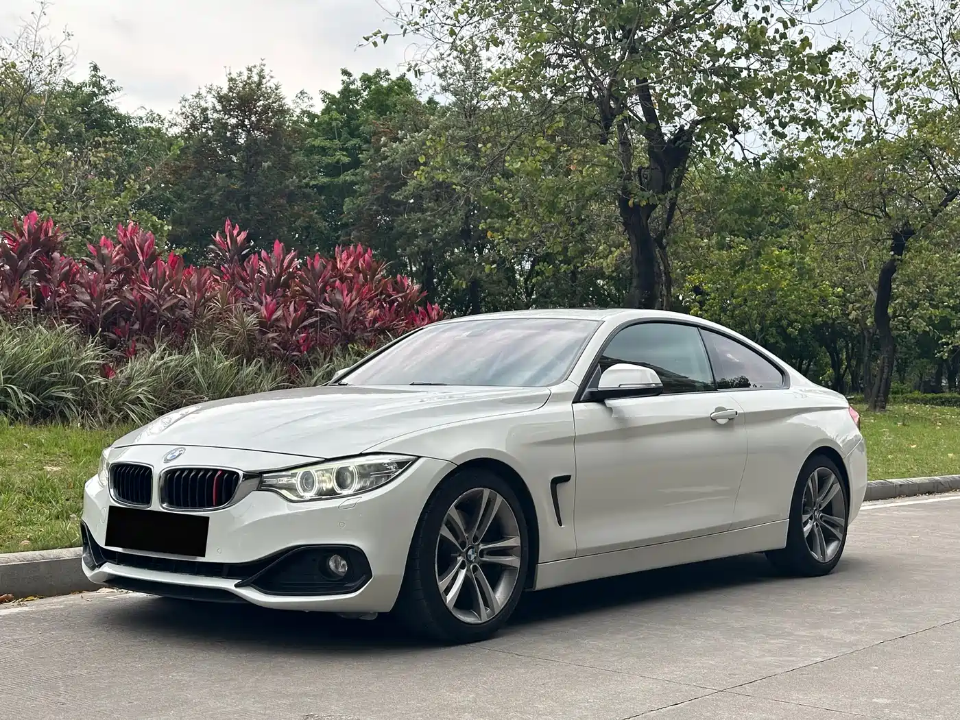 BMW 4 Series 2014 428i Sport Design Package