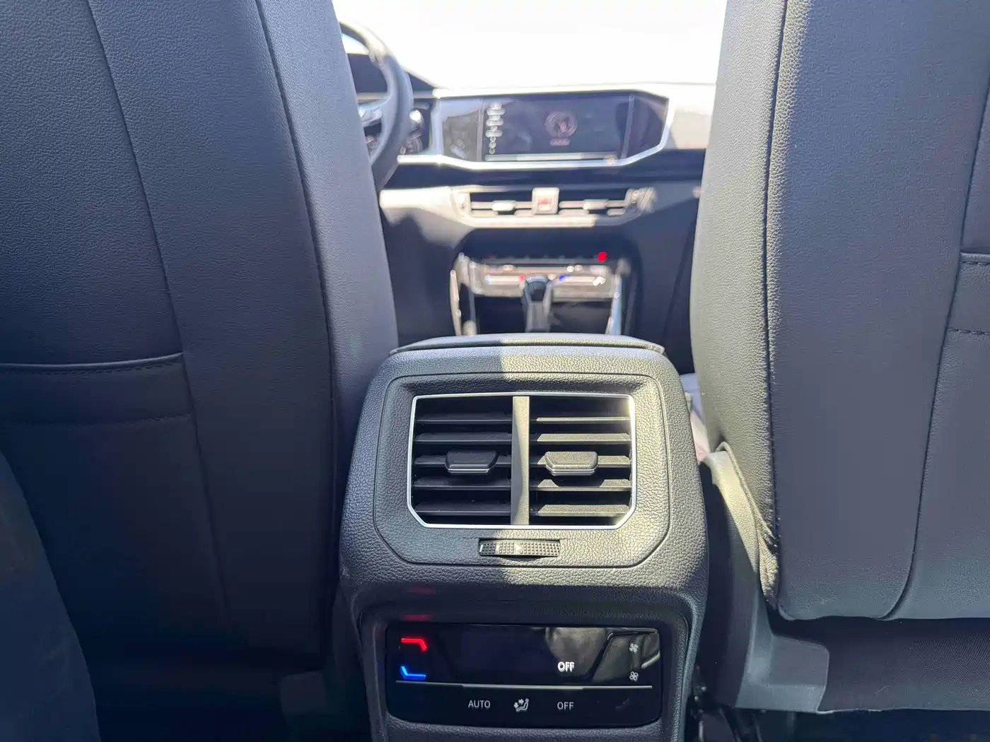 Volkswagen Tayron 2022 280TSI 2WD Luxury Smart Connect Edition фото 18