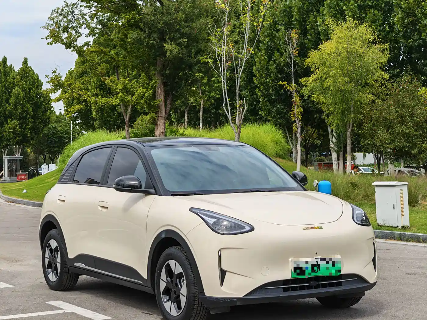 Photo 3 - Geely Galaxy Starry Wish