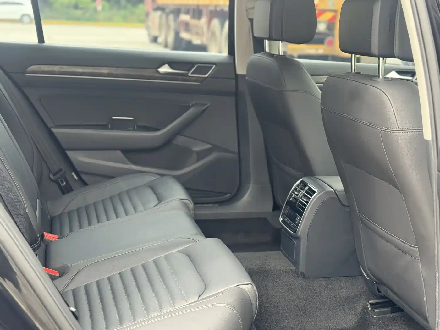 Volkswagen Magotan 2019 330TSI DSG Luxury Class China VI фото 20