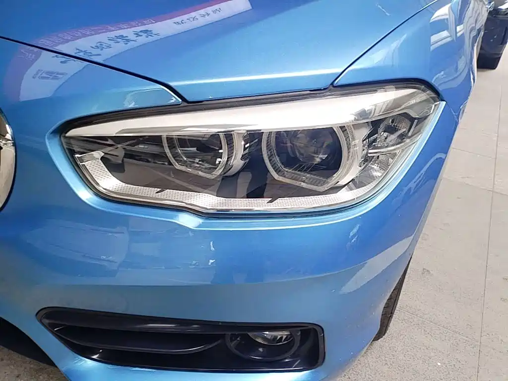 BMW 1 Series (Import) 2018 2018 118i Sport Design Package