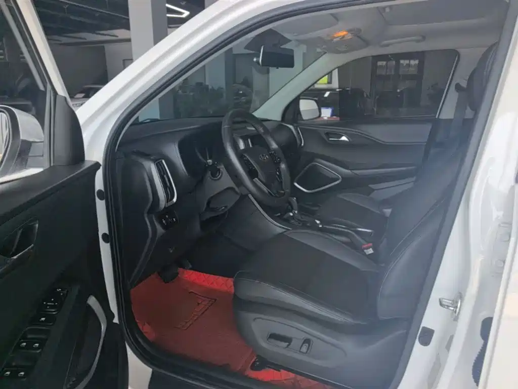 Hyundai Beijing Hyundai ix35 2019 2.0L Automatic 2WD Zhiyong·Enjoy China V фото 16
