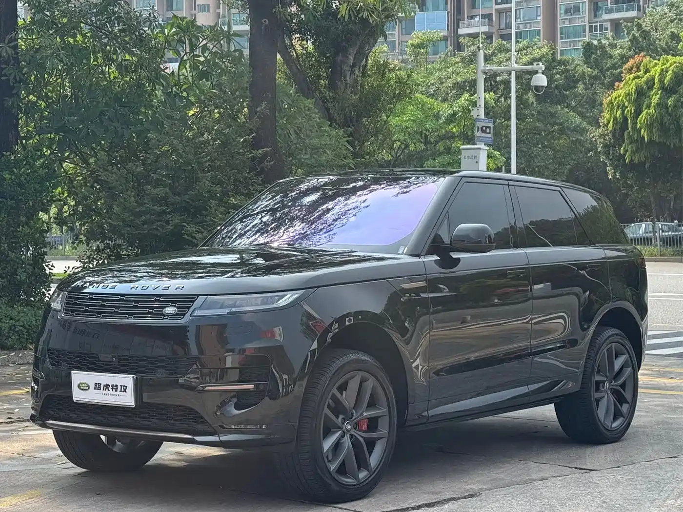 Land Rover Range Rover Sport 2025 400PS Dynamic SE
