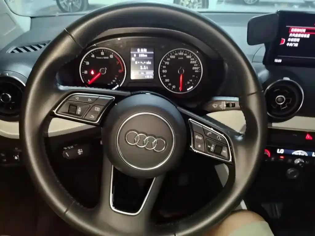 Audi Q2L 2019 2018 35 TFSI Fashion Elegance China VI