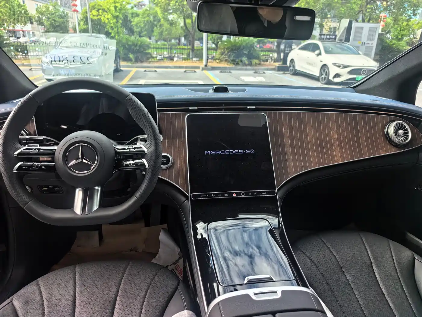 Mercedes-Benz EQE 2025 2025 500 4MATIC Pioneer