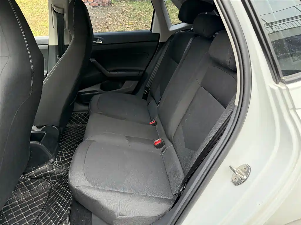 Volkswagen Polo 2023 Facelift Plus 1.5L Auto Joyful Living Edition фото 10
