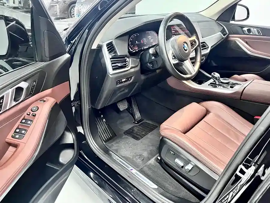 BMW X5 (Import) 2020 xDrive40i M Sport Package фото 9