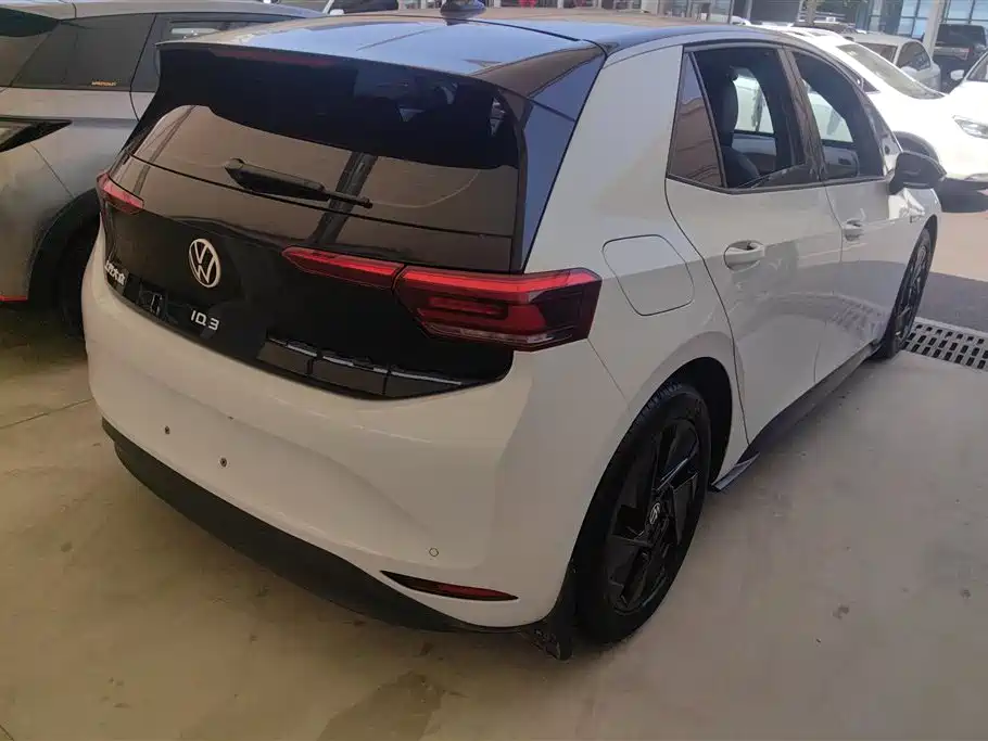 Volkswagen ID.3 2023 Pure Smart Edition фото 3