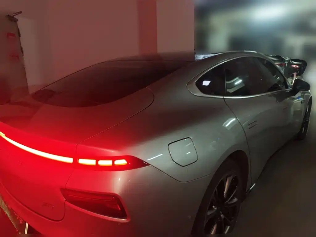 Фото 4 - XPeng P7