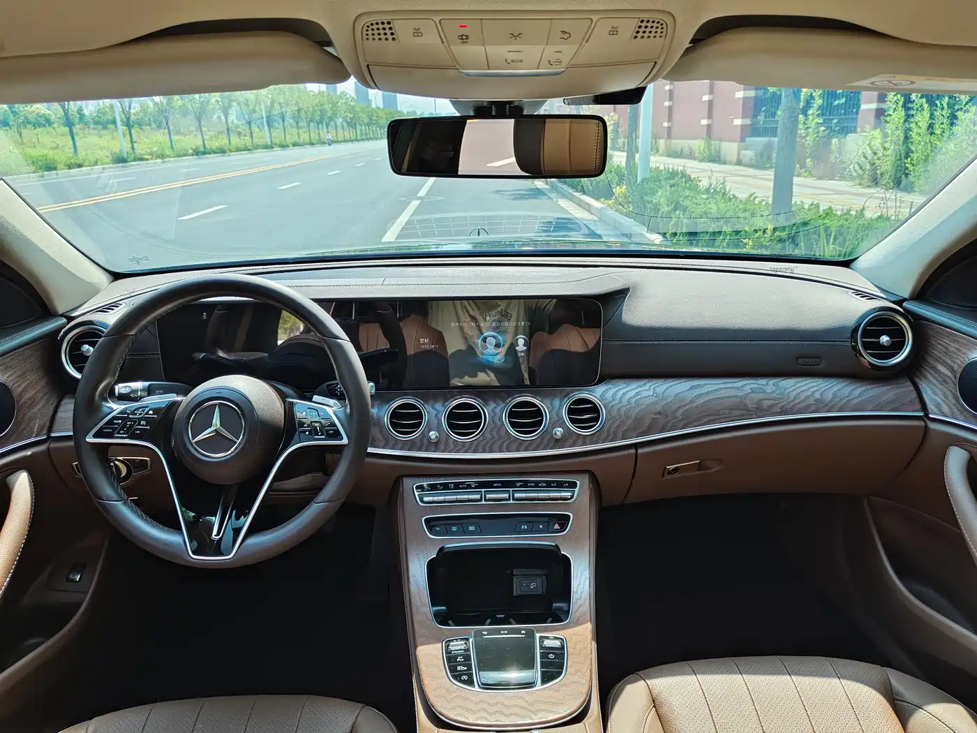 Mercedes-Benz E-Class 2022 E 300 L Fashion фото 24