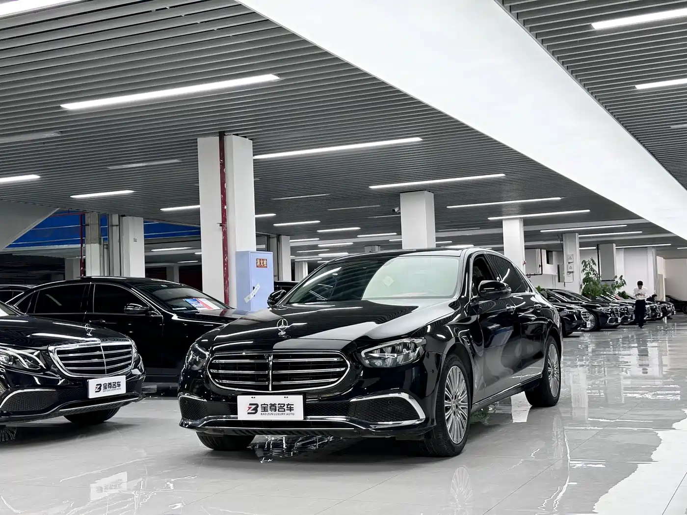 Mercedes-Benz E-Class 2022 E 300 L Fashion