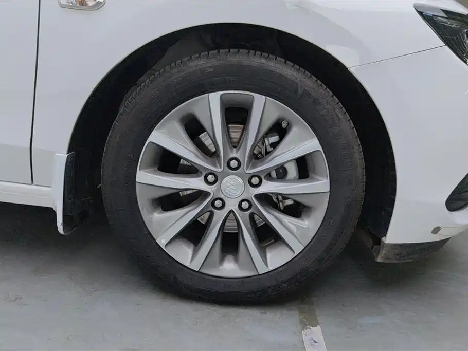 Buick GL6 2021 323T Mild Hybrid Connected Luxury фото 6