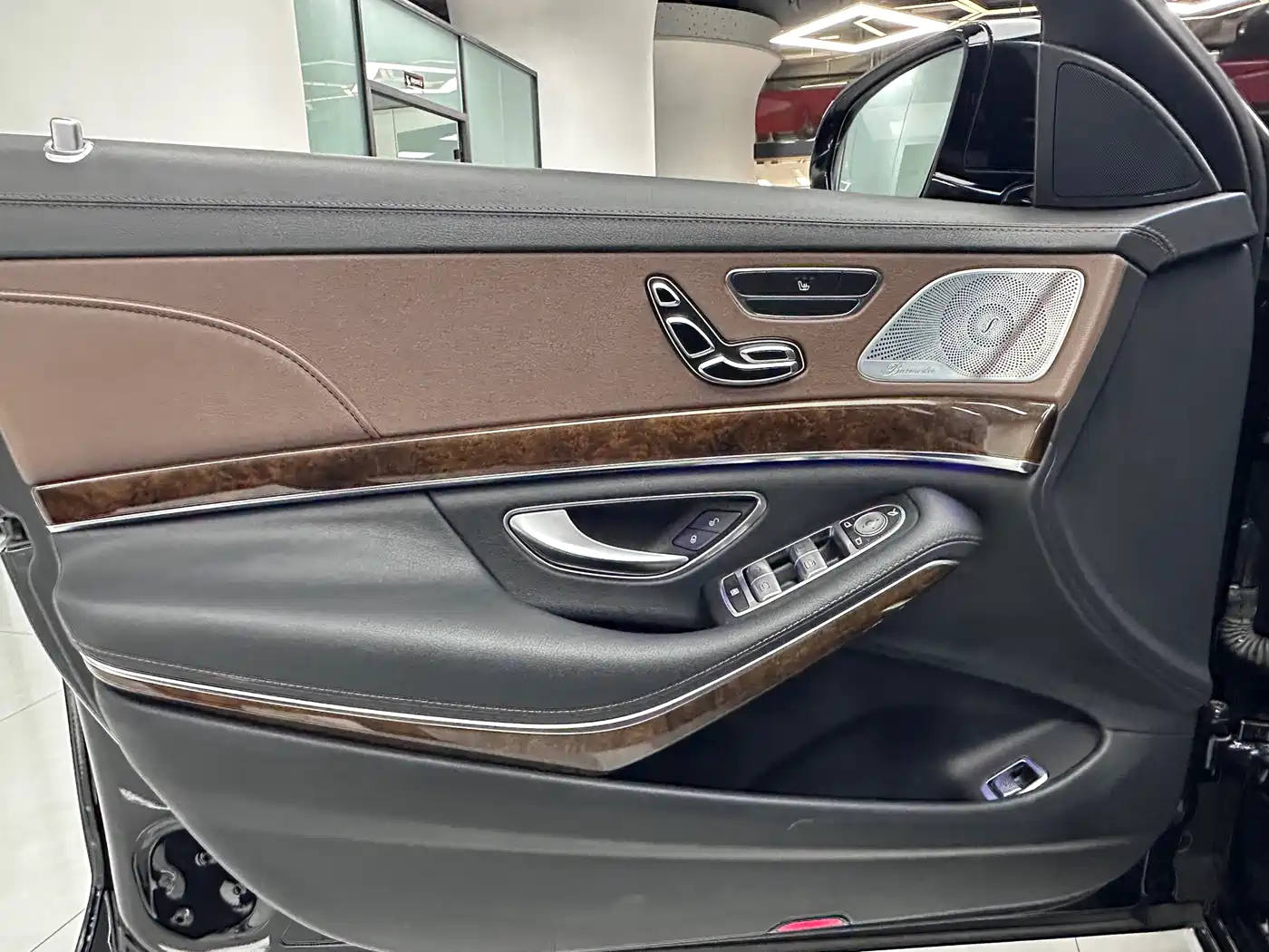 Mercedes-Benz S-Class 2014 S 320 L Luxury фото 17