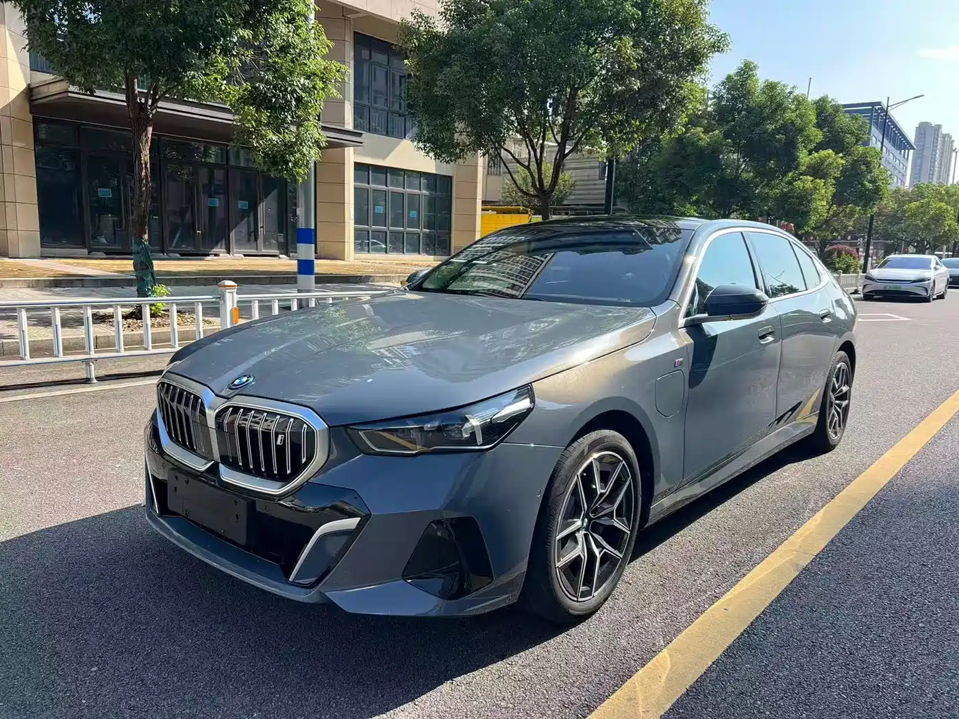 BMW i5 2024 2024 eDrive 35L M Sport Package