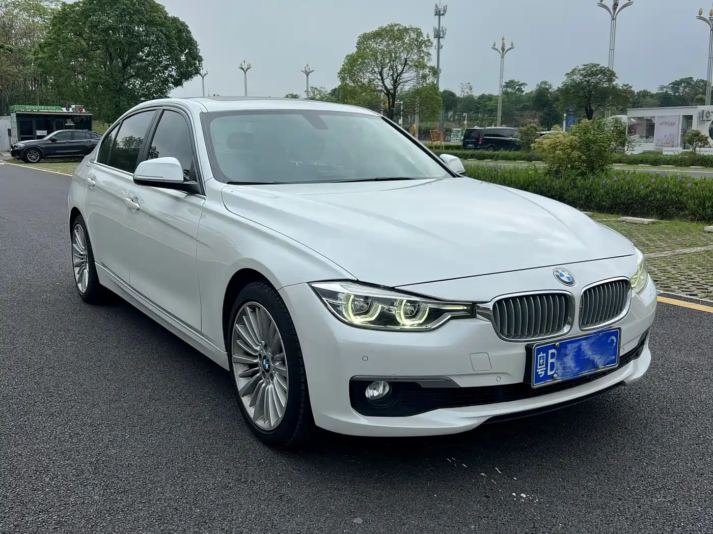 BMW 3 Series 2018 320Li Fashion Style фото 2