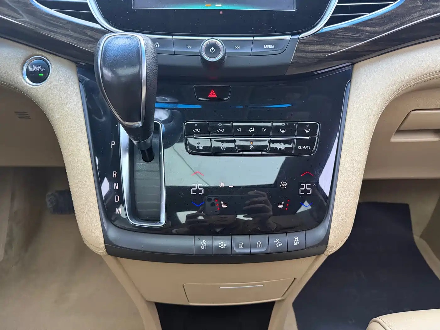 Buick GL8 2017 ES 28T Luxury China V фото 12