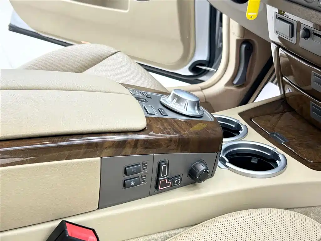 BMW 7 Series 2005 Model 730Li фото 16