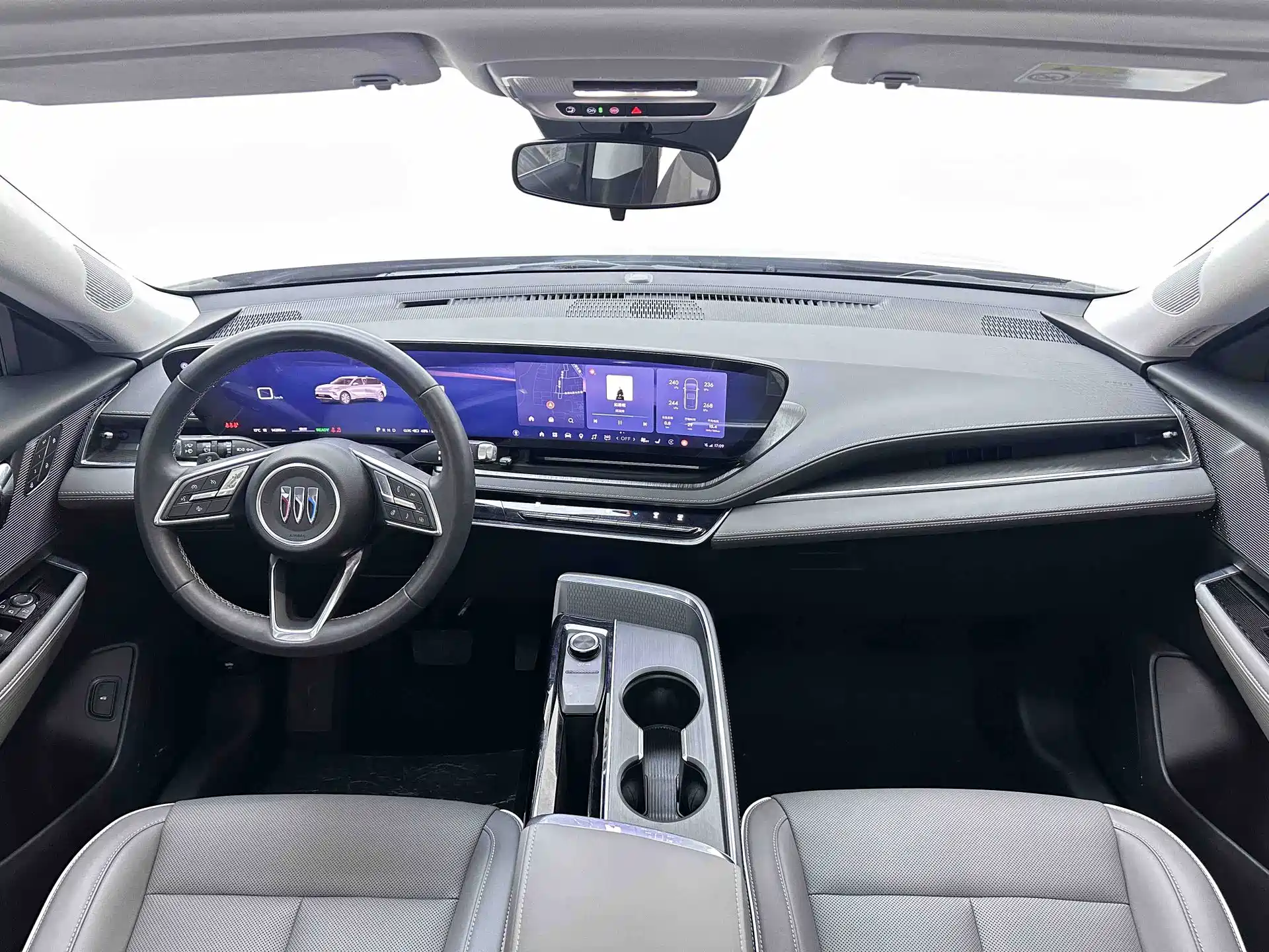 Фото 7 - Buick E5
