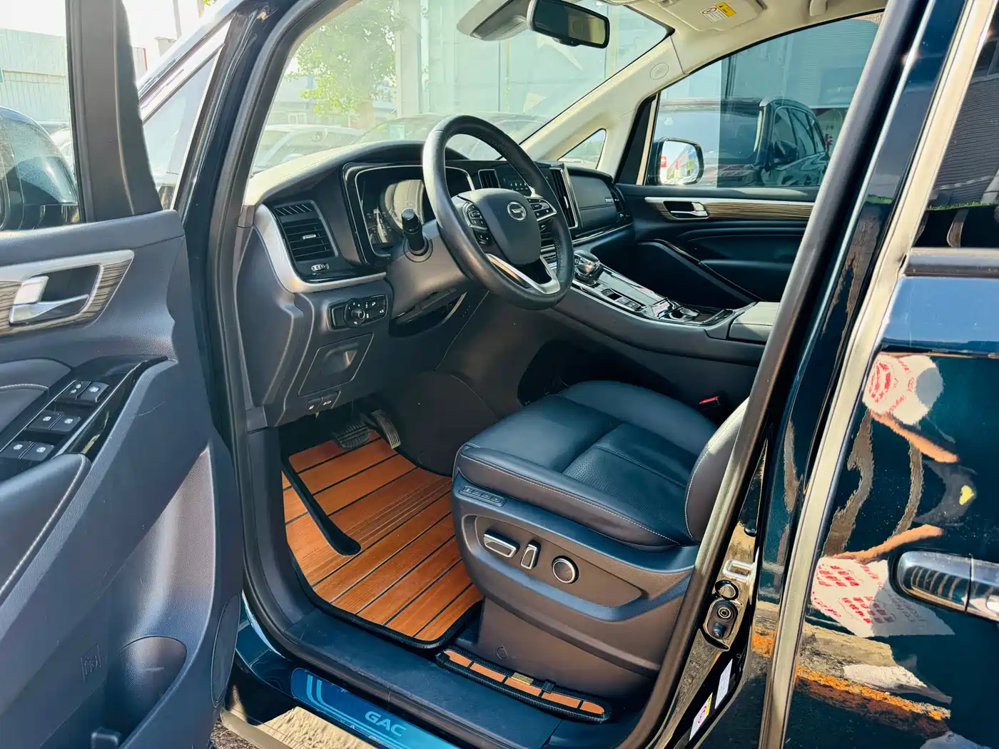GAC TRUMPCHI M8