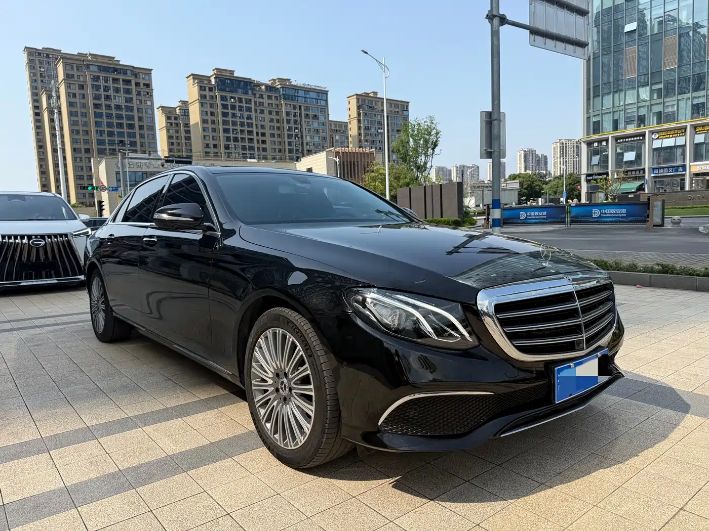 Mercedes-Benz E-Class 2020 E 300 L Fashion фото 3