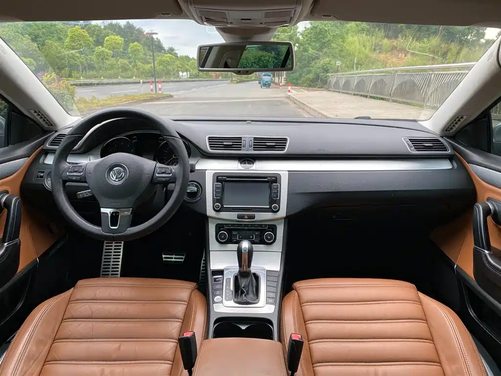 Volkswagen FAW-Volkswagen CC 2012 1.8TSI Luxury фото 6