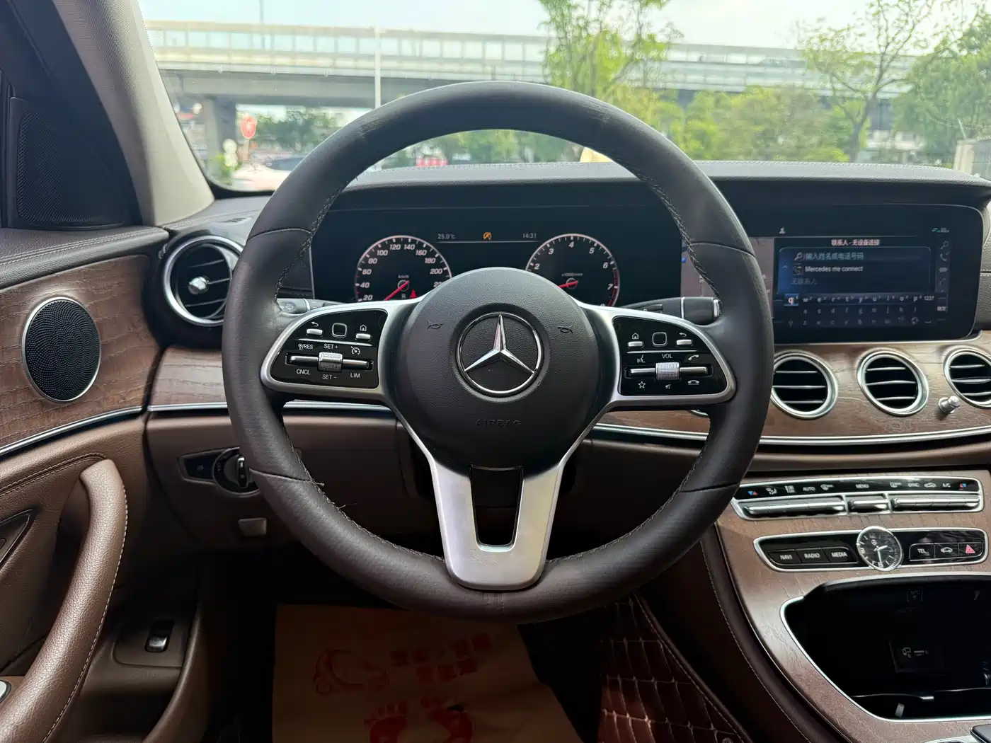 Mercedes-Benz E-Class 2020 E 300 L Fashion фото 8